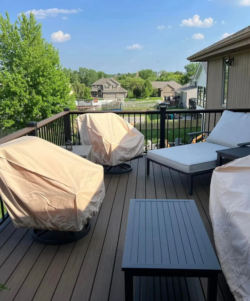 deck-builder-in-elkhorn-ne Looking for a trusted deck builder in Elkhorn, NE? Hunt Home Remodeling has over 27 Years of experience building strong, long-lasting decks for local homeowners.